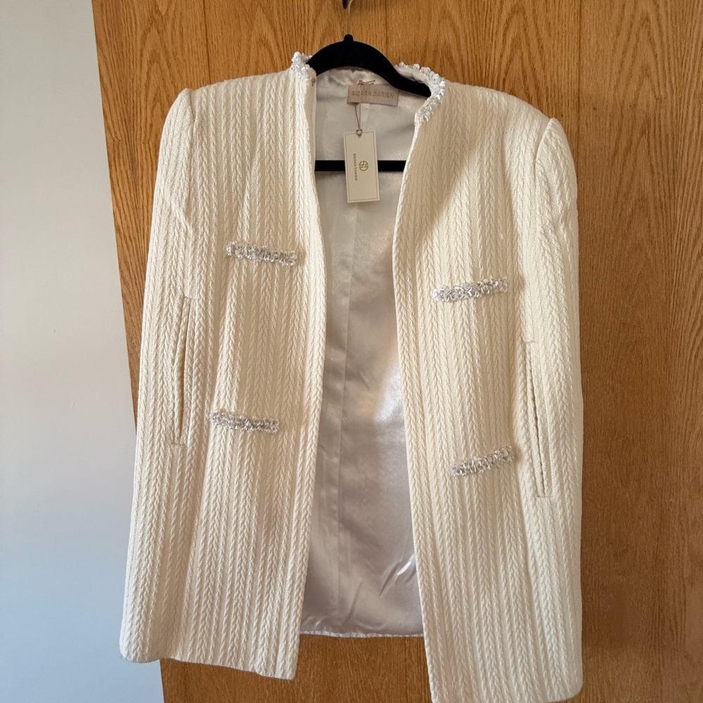 Elegant Cream Women's Blazer
